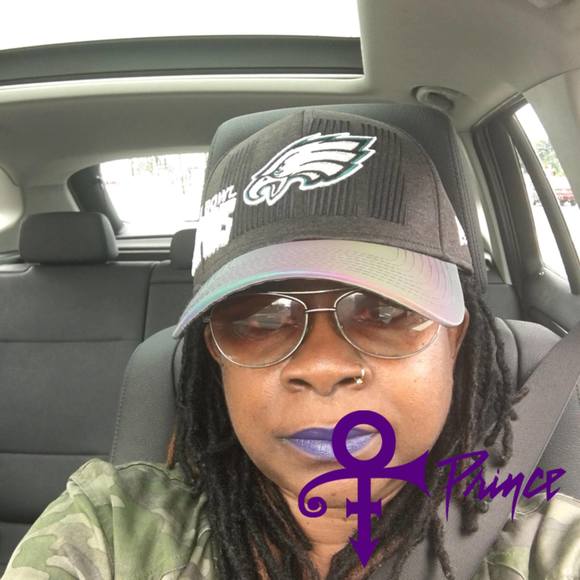 Meet your Posher, Tracey - Picture 1 of 1